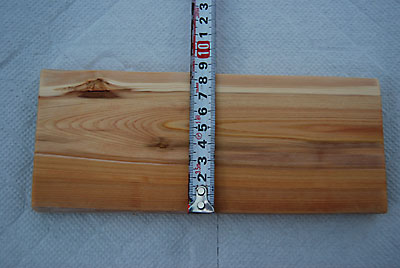 幅は、あえて枝の輪郭を残したかったのでカットせず８．５ｃｍ～９．０ｃｍです。