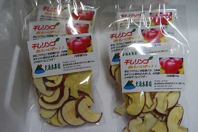 早生フジリンゴが出て来ましたので干しリンゴを作りました。