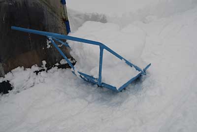 昨夜から４０ｃｍくらい雪が新た積もりました。
