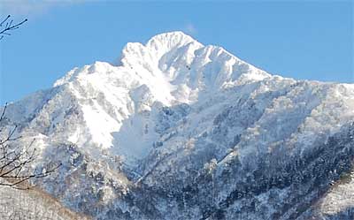 あんまりお天気が良かったので、大源太山を撮ってきました。