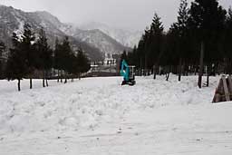 ほぼ毎日１時間程度、除雪作業と運転の練習をしています