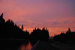 きれいな夕焼け。来年はこんな風景の中で吹いてもらいたい！！
