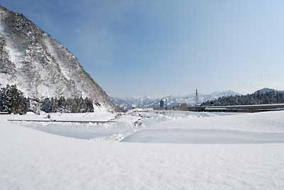 魚野川からの大源太方面です。