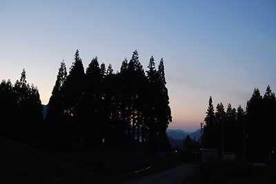 夕方の５時を過ぎるとあっという間に暗くなってしまいます。