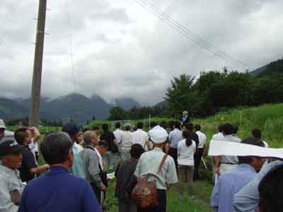 午後からは、現地研修がありました。