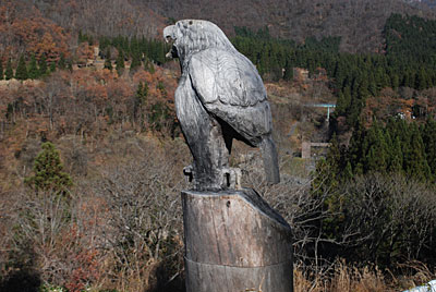 なんちゃってイヌワシ君を撤収して来ました。