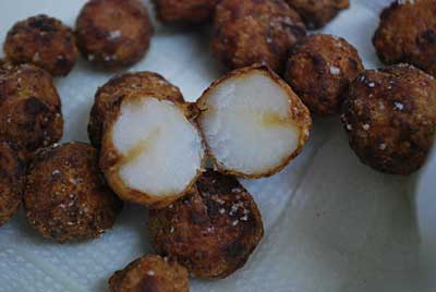 外側がカリッと揚がって、メチャ美味しいです♪