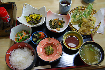 食べた山菜定食